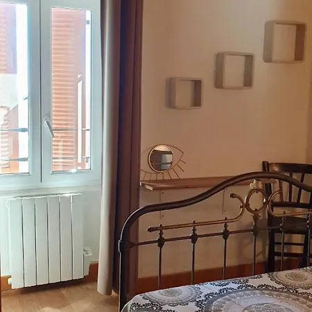 Maison De Charme Avec Terrasse Vue Sur