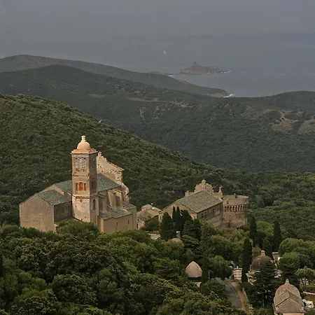 Maison De Charme Avec Terrasse Vue Sur