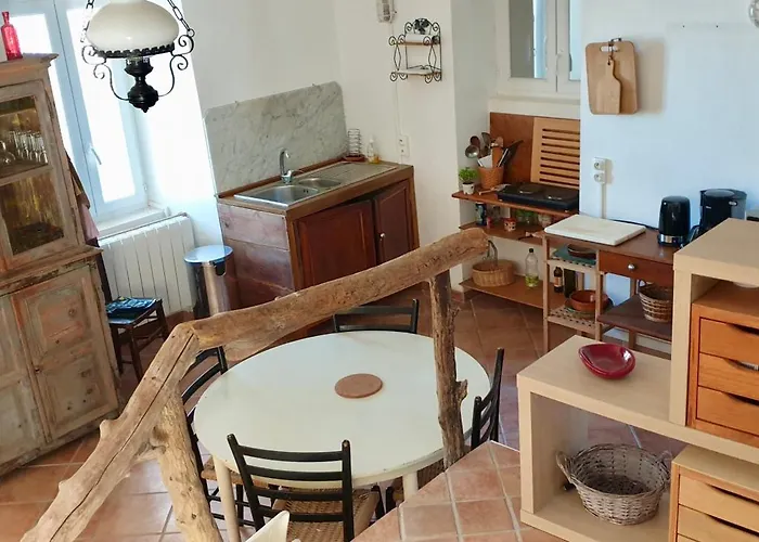 Prázdninový dům Maison De Charme Avec Terrasse Vue Sur