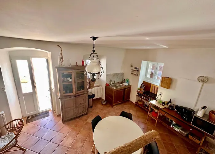 Casa de Férias Maison De Charme Avec Terrasse Vue Sur